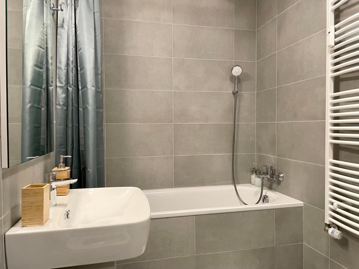 Central Stay Bratislava Ngoại thất bức ảnh